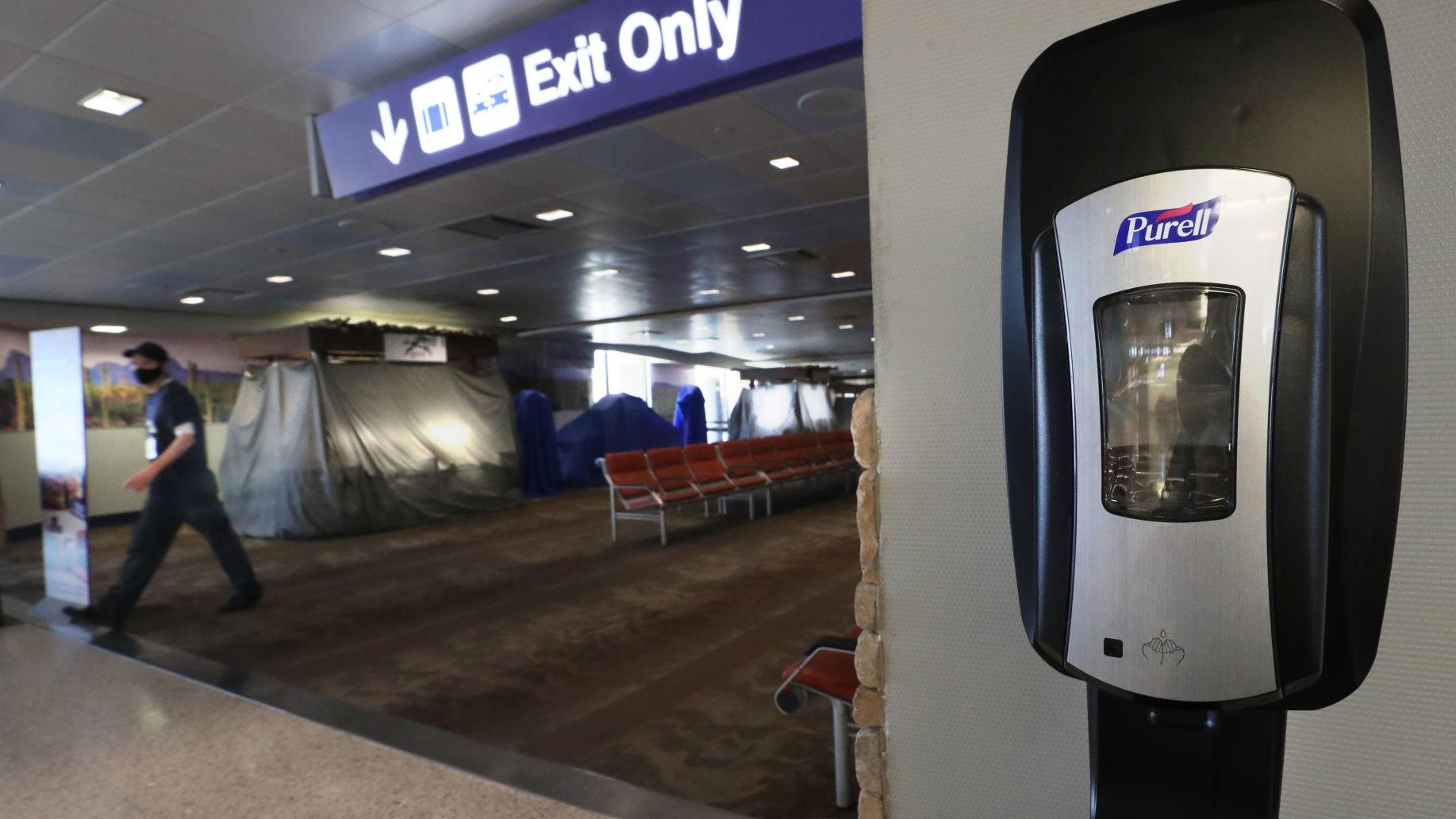 Pasajeros del aeropuerto de ճܳó deberán portar cubrebocas